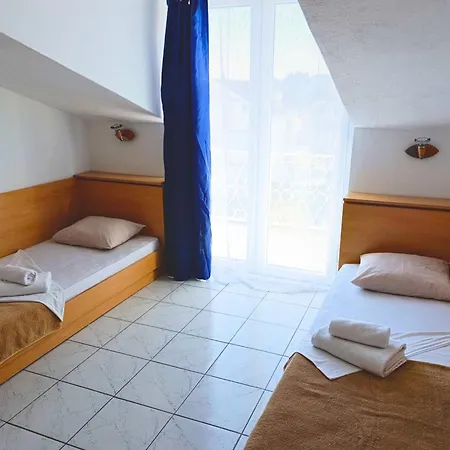 Hotel Four Pearls Seget Donji