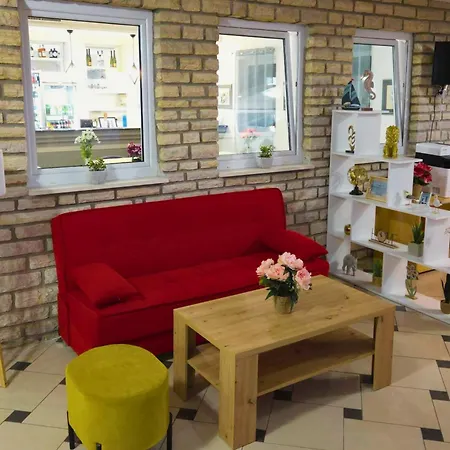 Hotel Four Pearls 3*