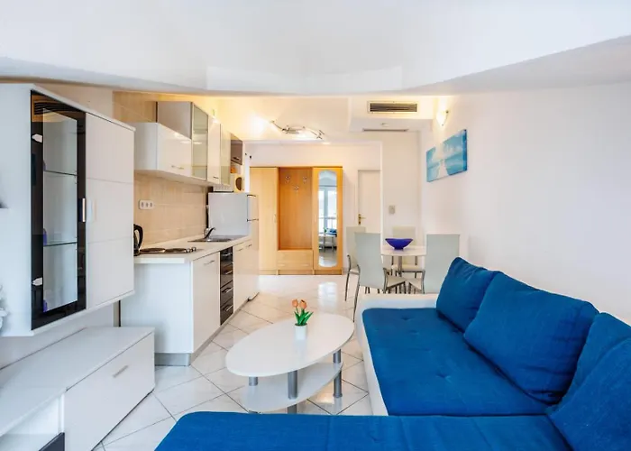 Four Pearls Hotel Donji Seget