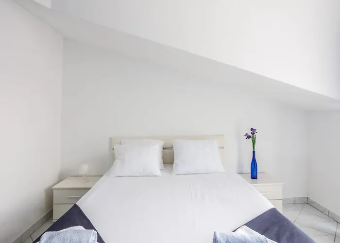 Four Pearls Hotel