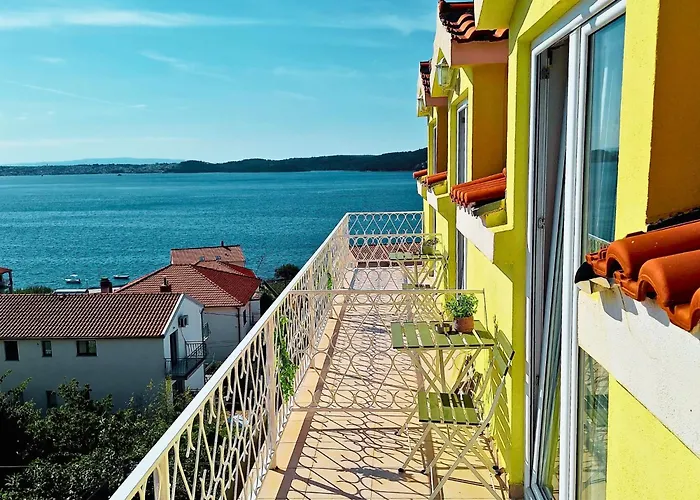 Four Pearls Hotel 3*